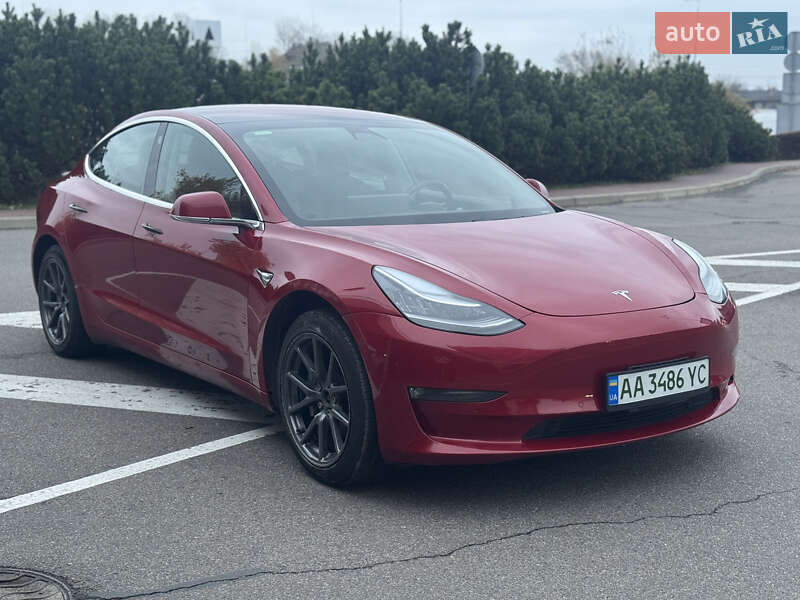 Седан Tesla Model 3 2018 в Києві фото Седан Tesla Model 3 2018 в Києві