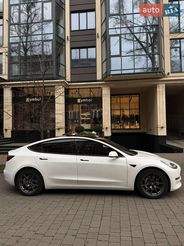 Седан Tesla Model 3 2021 в Івано-Франківську фото 6 Седан Tesla Model 3 2021 в Івано-Франківську