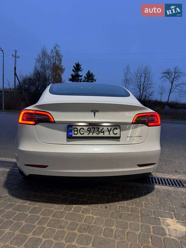 Седан Tesla Model 3 2021 в Львове фото 5 Седан Tesla Model 3 2021 в Львове