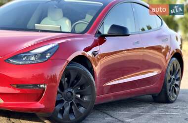 Седан Tesla Model 3 2023 в Дніпрі