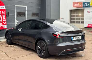 Седан Tesla Model 3 2024 в Києві