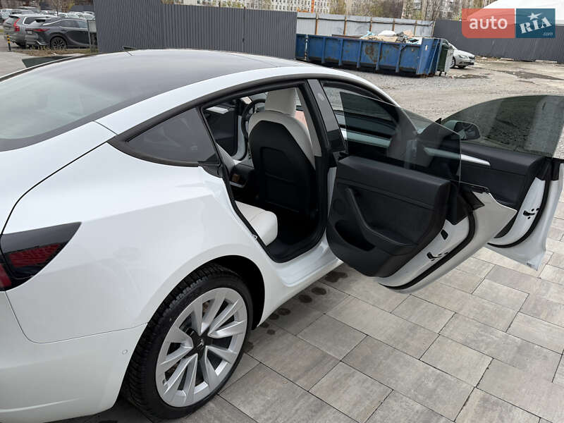 Седан Tesla Model 3 2021 в Киеве фото 11 Седан Tesla Model 3 2021 в Киеве