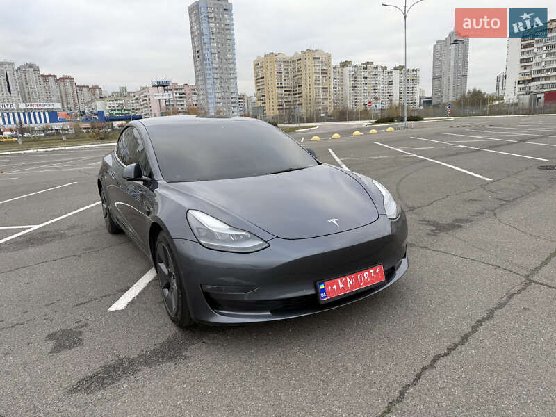 Седан Tesla Model 3 2022 в Киеве фото 3 Седан Tesla Model 3 2022 в Киеве