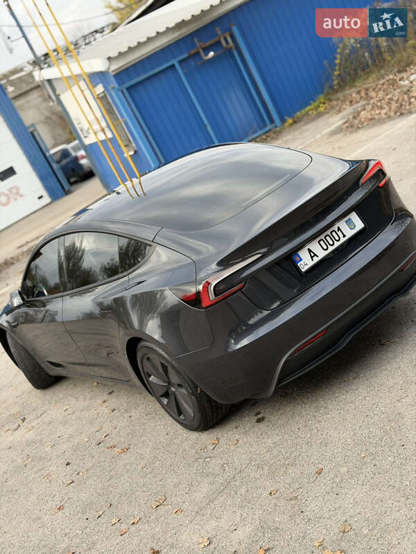 Седан Tesla Model 3 2024 в Дніпрі фото 6 Седан Tesla Model 3 2024 в Дніпрі