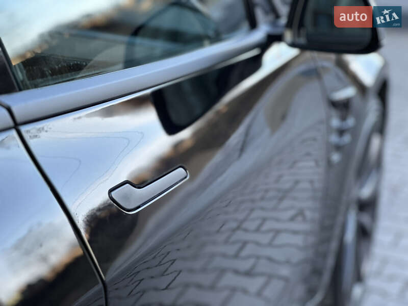 Седан Tesla Model 3 2019 в Тернополі