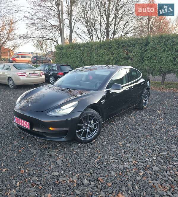 Седан Tesla Model 3 2019 в Луцьку фото Седан Tesla Model 3 2019 в Луцьку