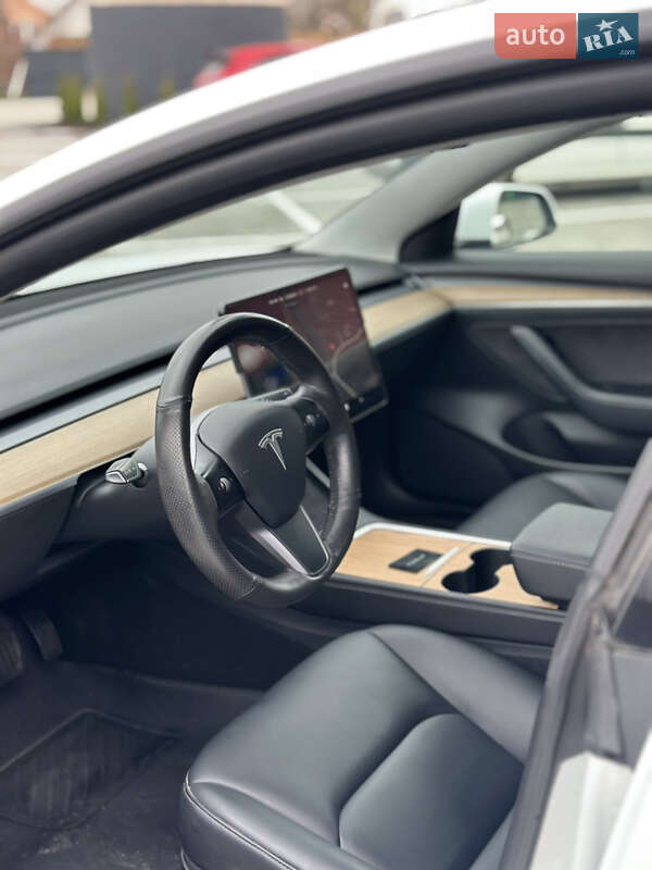 Седан Tesla Model 3 2021 в Дубно фото 16 Седан Tesla Model 3 2021 в Дубно