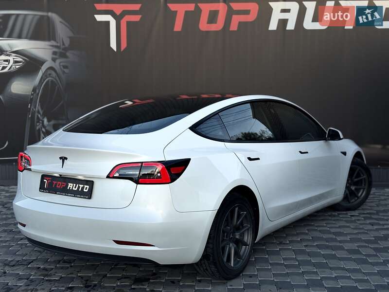 Седан Tesla Model 3 2023 в Львові фото 23 Седан Tesla Model 3 2023 в Львові