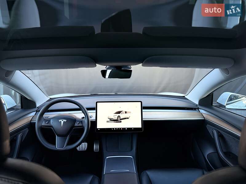 Седан Tesla Model 3 2023 в Львові фото 39 Седан Tesla Model 3 2023 в Львові