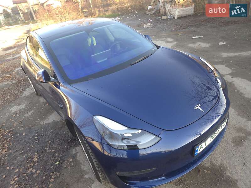 Седан Tesla Model 3 2021 в Ивано-Франковске