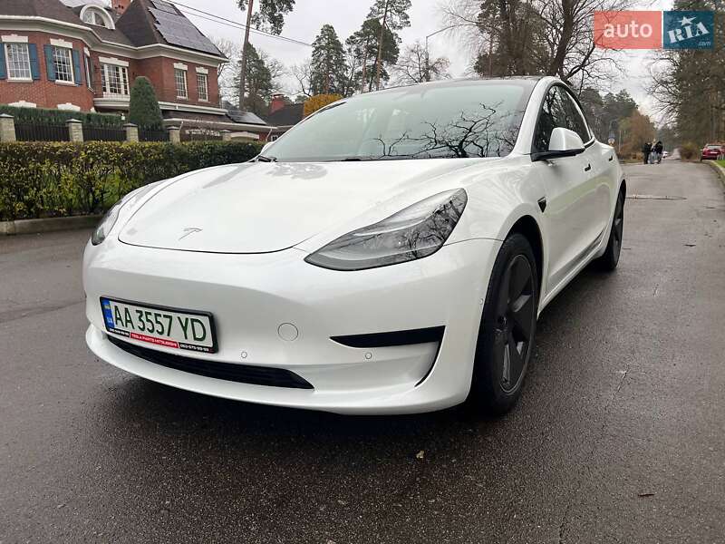 Седан Tesla Model 3 2021 в Киеве фото 18 Седан Tesla Model 3 2021 в Киеве