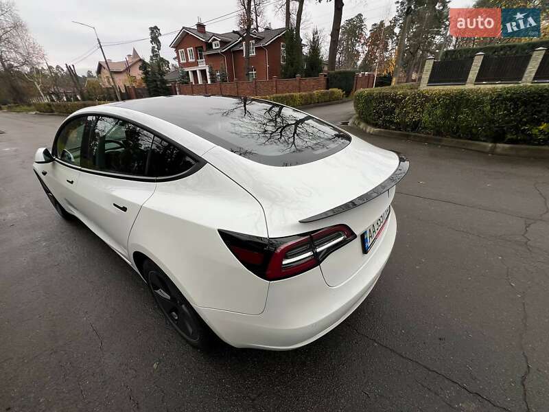 Седан Tesla Model 3 2021 в Киеве фото 23 Седан Tesla Model 3 2021 в Киеве