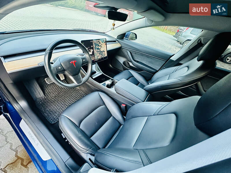 Седан Tesla Model 3 2018 в Львове фото 11 Седан Tesla Model 3 2018 в Львове