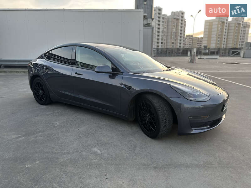 Седан Tesla Model 3 2022 в Киеве фото 5 Седан Tesla Model 3 2022 в Киеве