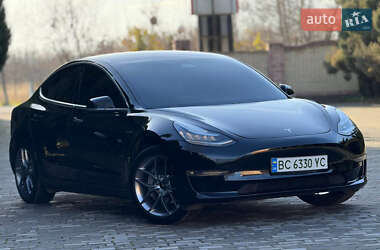 Седан Tesla Model 3 2019 в Самборе