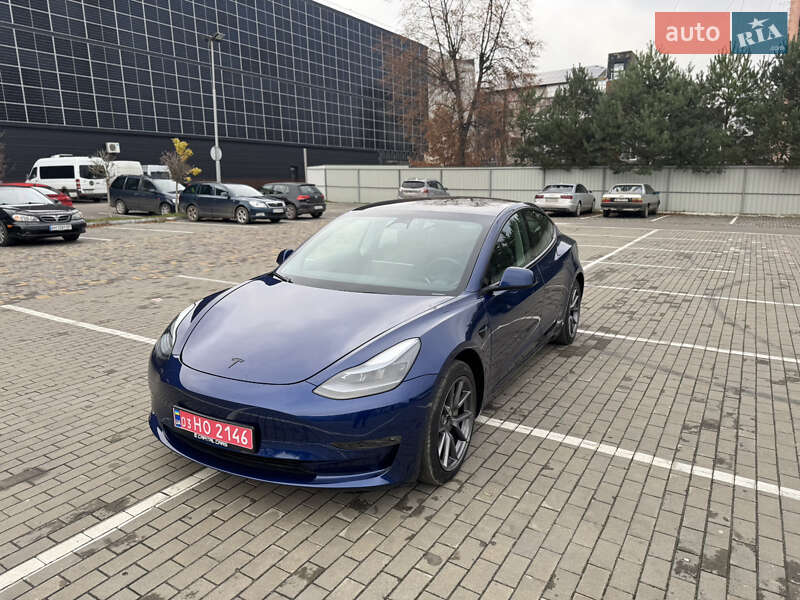Седан Tesla Model 3 2021 в Луцке фото 3 Седан Tesla Model 3 2021 в Луцке
