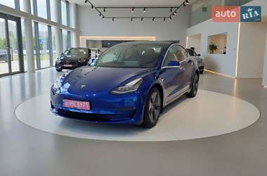 Седан Tesla Model 3 2018 в Києві