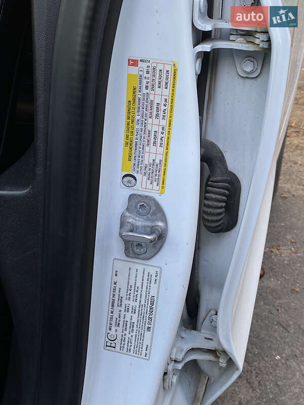 Седан Tesla Model 3 2019 в Кам'янці-Бузькій фото 17 Седан Tesla Model 3 2019 в Кам'янці-Бузькій