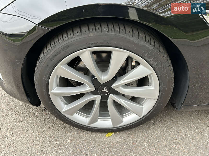 Седан Tesla Model 3 2020 в Києві фото 18 Седан Tesla Model 3 2020 в Києві