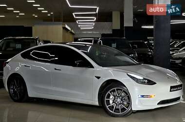Седан Tesla Model 3 2020 в Николаеве