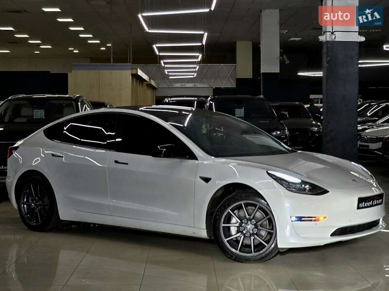 Tesla Model 3 2020 Tesla Model 3 2020