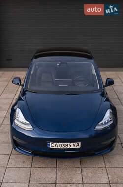 Седан Tesla Model 3 2021 в Черкассах