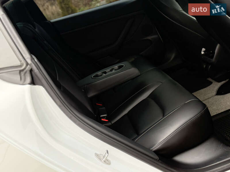 Седан Tesla Model 3 2023 в Львове фото 43 Седан Tesla Model 3 2023 в Львове