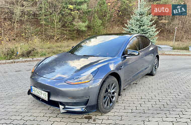 Седан Tesla Model 3 2021 в Могилів-Подільському