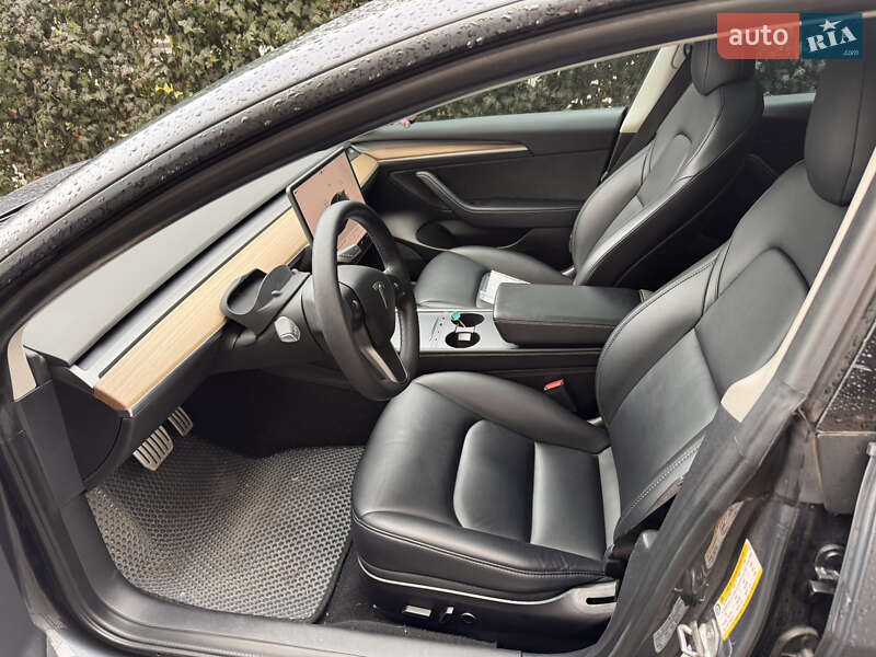 Седан Tesla Model 3 2022 в Львове фото 12 Седан Tesla Model 3 2022 в Львове