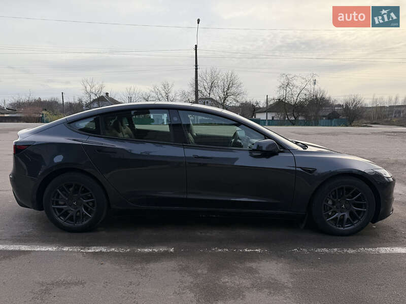 Седан Tesla Model 3 2024 в Киеве фото 6 Седан Tesla Model 3 2024 в Киеве