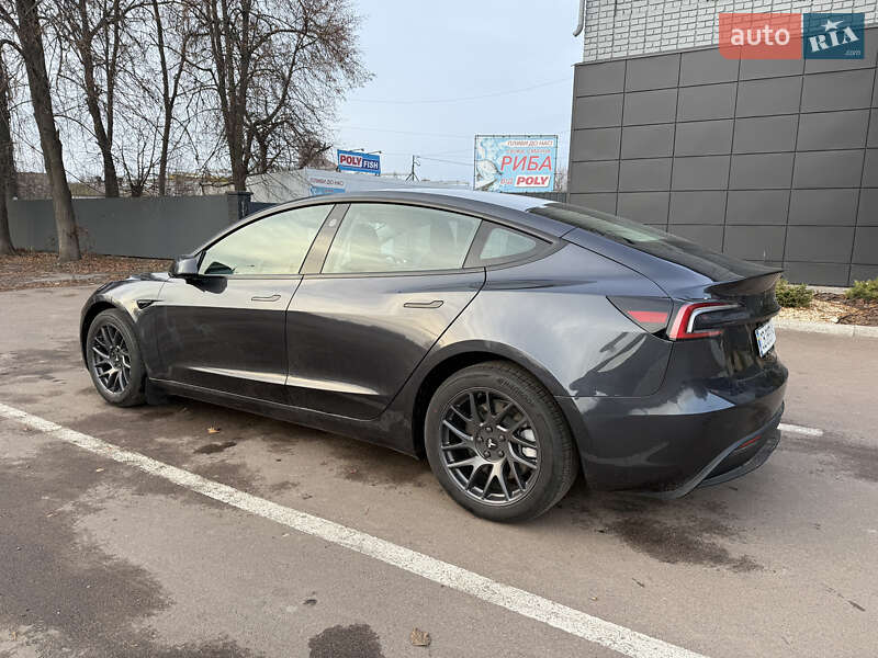 Седан Tesla Model 3 2024 в Киеве фото 21 Седан Tesla Model 3 2024 в Киеве