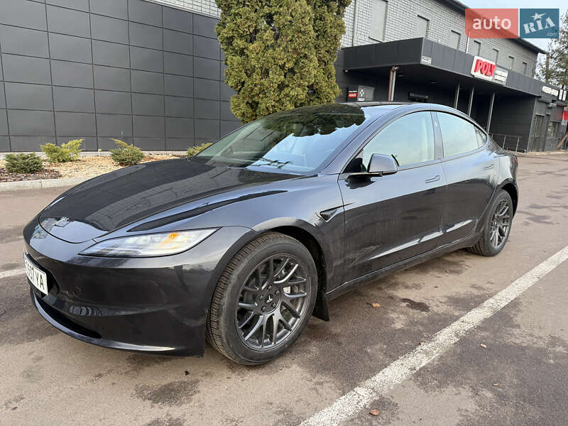 Седан Tesla Model 3 2024 в Киеве фото 24 Седан Tesla Model 3 2024 в Киеве