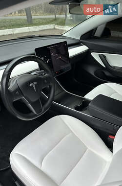 Седан Tesla Model 3 2018 в Черкассах фото 28 Седан Tesla Model 3 2018 в Черкассах