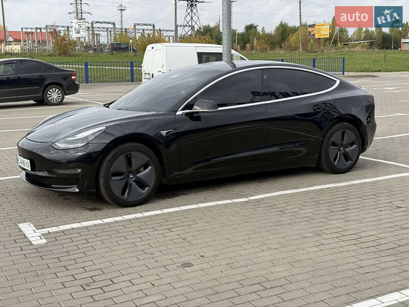 Tesla Model 3 2019 Tesla Model 3 2019