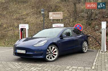 Седан Tesla Model 3 2018 в Киеве