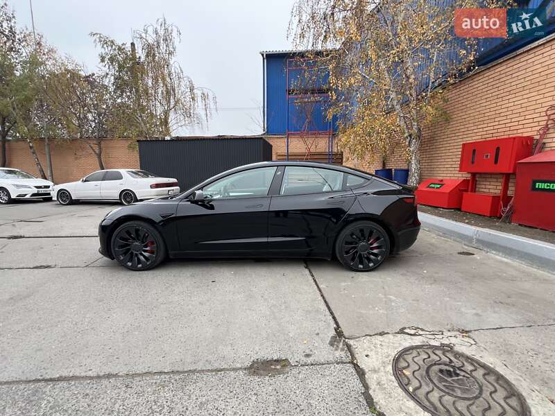 Седан Tesla Model 3 2023 в Одесі