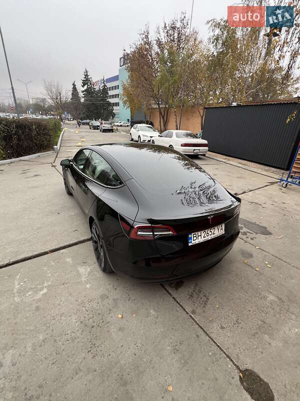 Седан Tesla Model 3 2023 в Одесі