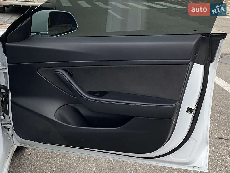 Седан Tesla Model 3 2019 в Білій Церкві фото 14 Седан Tesla Model 3 2019 в Білій Церкві