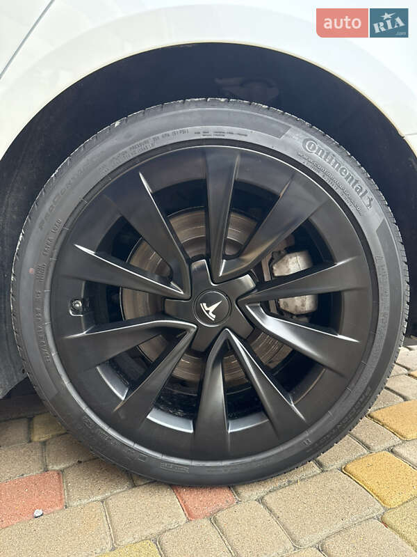 Седан Tesla Model 3 2021 в Ужгороде фото 12 Седан Tesla Model 3 2021 в Ужгороде