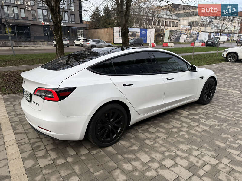 Седан Tesla Model 3 2021 в Ужгороде фото 37 Седан Tesla Model 3 2021 в Ужгороде