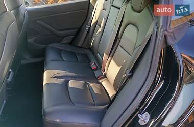 Седан Tesla Model 3 2020 в Луцке