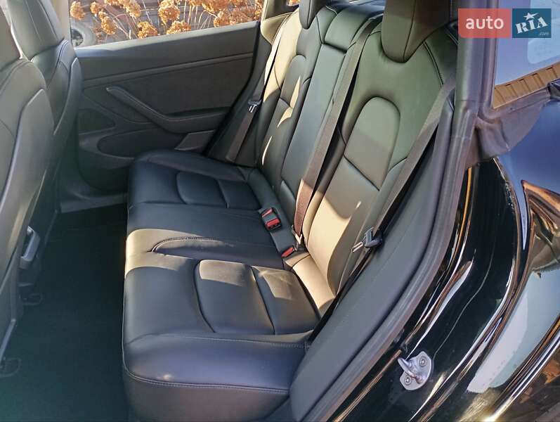 Седан Tesla Model 3 2020 в Луцке фото 6 Седан Tesla Model 3 2020 в Луцке