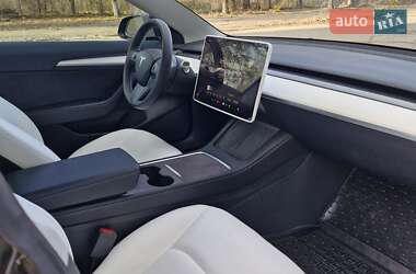 Седан Tesla Model 3 2022 в Кривому Розі