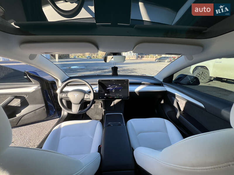 Седан Tesla Model 3 2022 в Ужгороде фото 14 Седан Tesla Model 3 2022 в Ужгороде