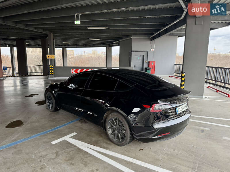 Седан Tesla Model 3 2021 в Харькове