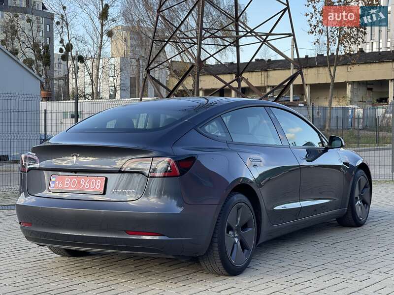 Седан Tesla Model 3 2022 в Львове фото 13 Седан Tesla Model 3 2022 в Львове