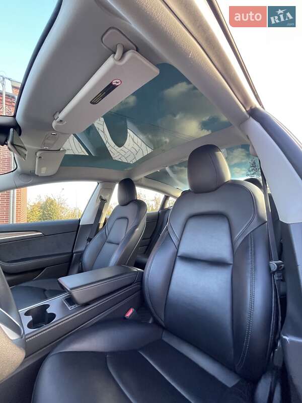 Седан Tesla Model 3 2022 в Львове фото 28 Седан Tesla Model 3 2022 в Львове