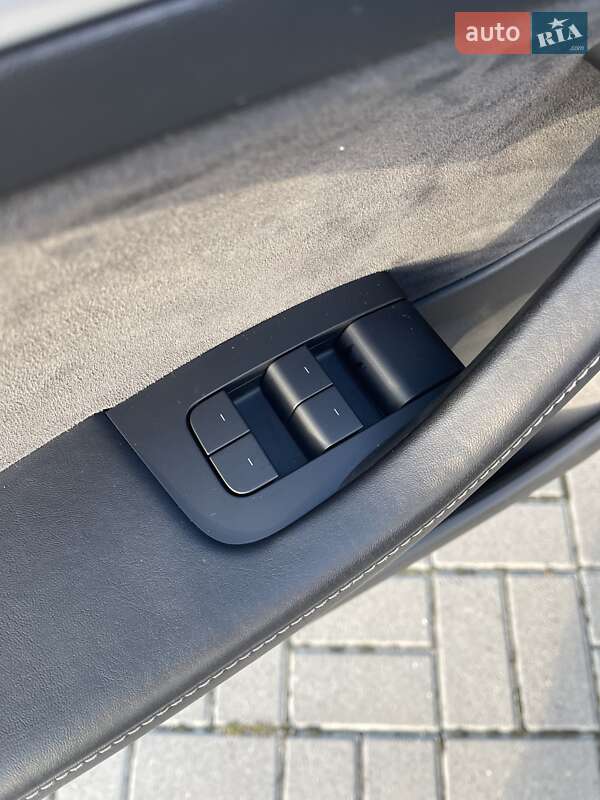 Седан Tesla Model 3 2022 в Львове фото 33 Седан Tesla Model 3 2022 в Львове