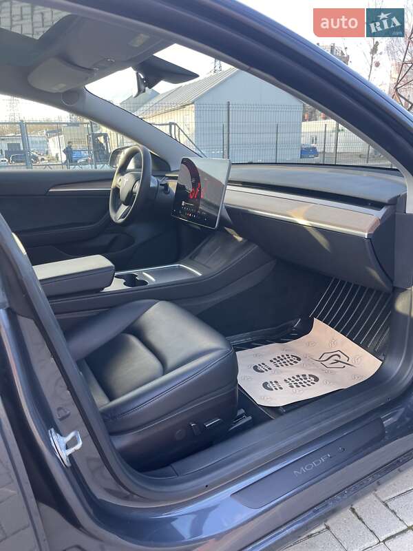 Седан Tesla Model 3 2022 в Львове фото 37 Седан Tesla Model 3 2022 в Львове