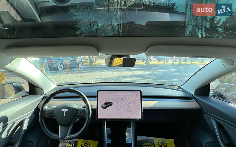Седан Tesla Model 3 2018 в Львове фото 15 Седан Tesla Model 3 2018 в Львове
